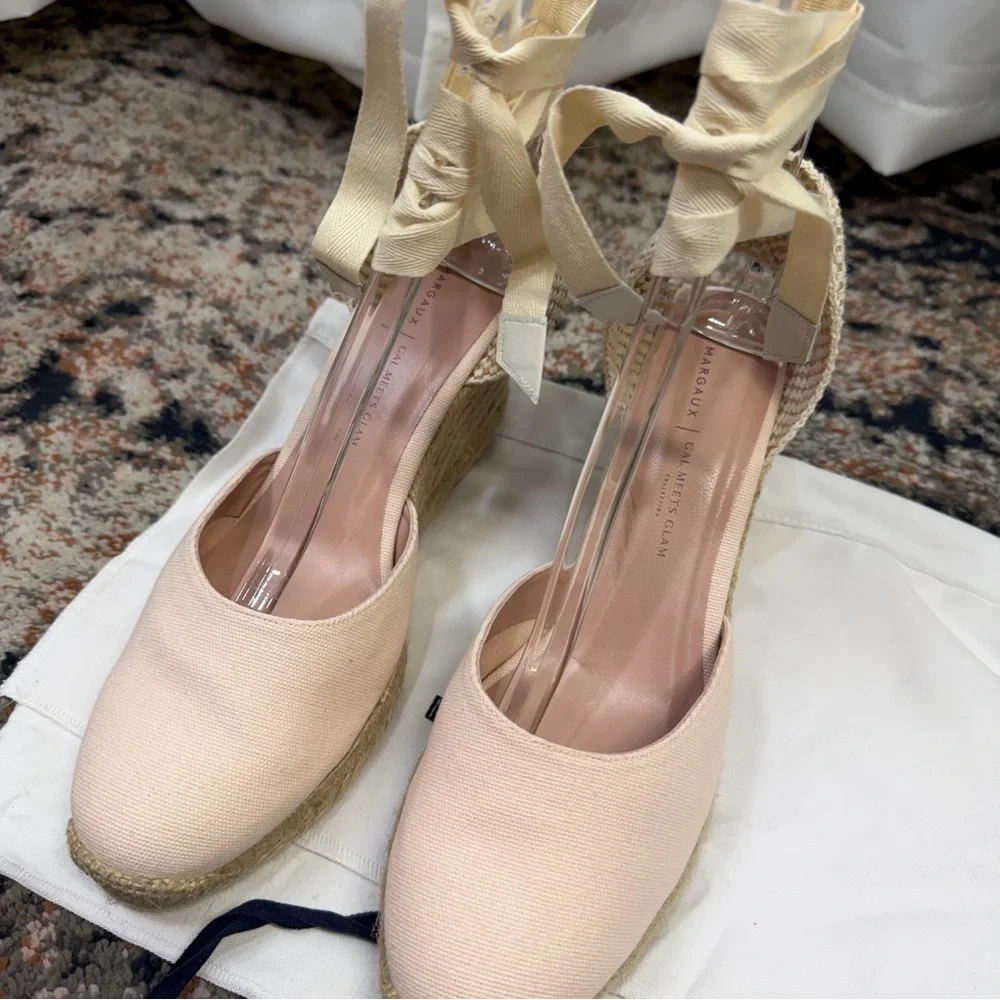 Margaux brand new